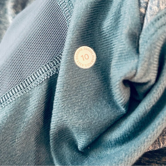 Lululemon Ready To Rulu Cropped Jogger Sweatpants Women’s Athletic Blue -Size 10 - Picture 6 of 6